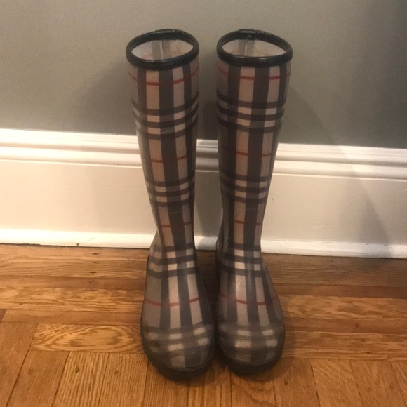 Women’s gray check Burberry rain boots EUR 40 US 9 - Picture 2 of 8